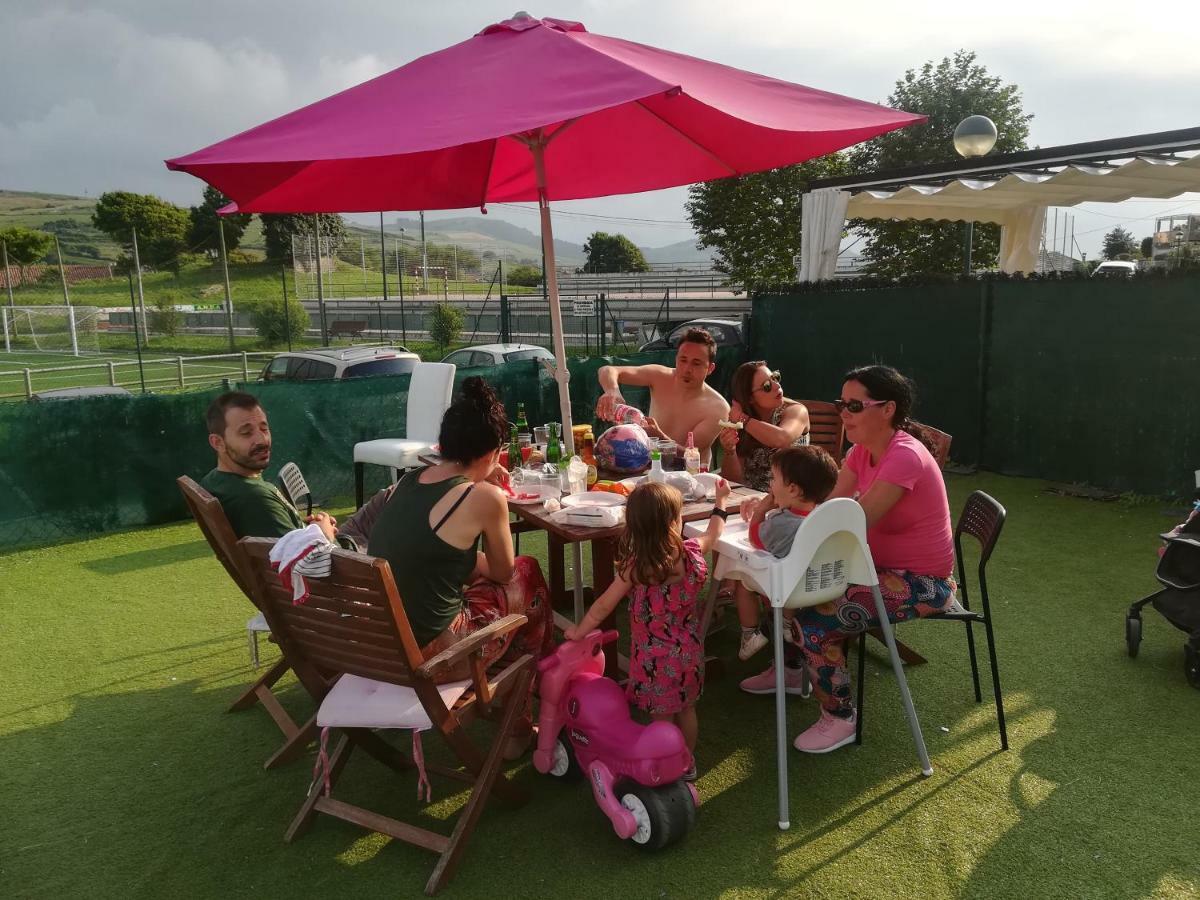 סואנסס Villa Dalia מראה חיצוני תמונה